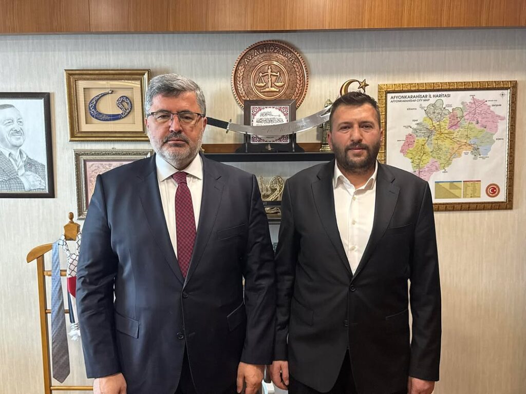 Ak Parti Milletvekili Ali Özkaya, Sandıklı Akharım Belediye Başkanı Süleyman Kaynak’ı Gazi Meclis’te Ağırladı