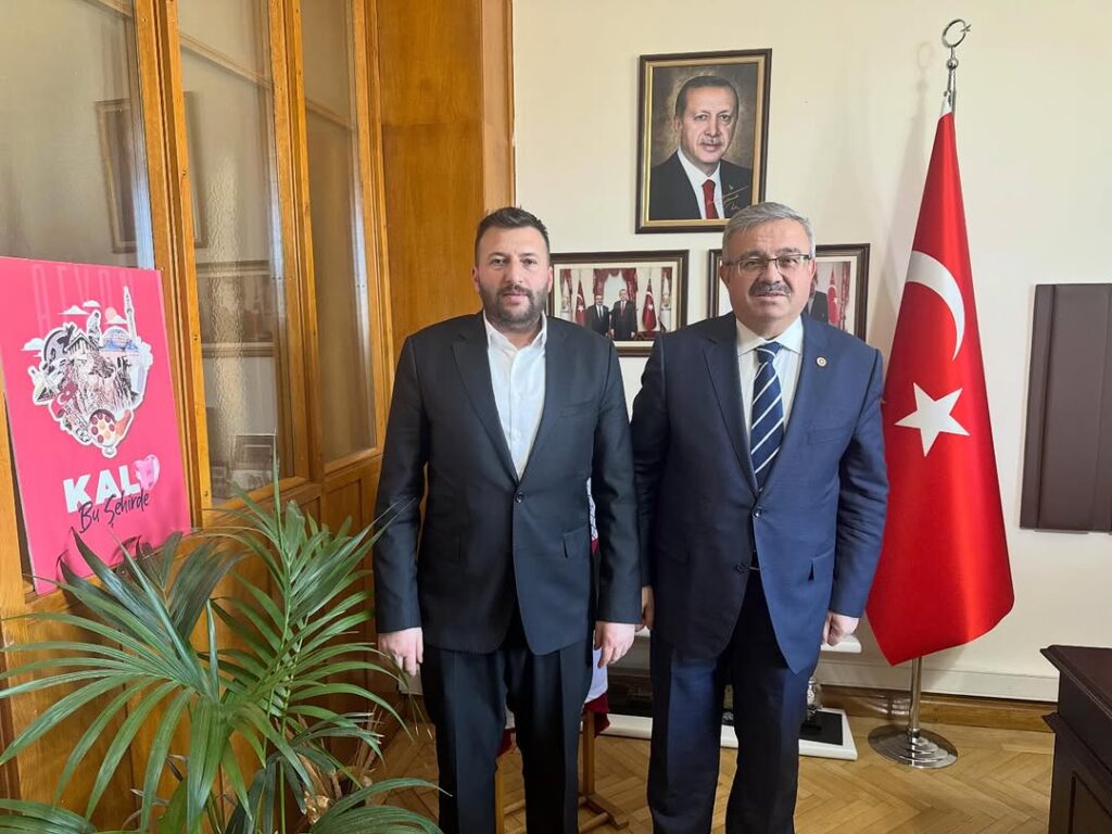 Ak Parti Milletvekili İbrahim Yurdunuseven, TBMM’de Akharım Belediye Başkanı Süleyman Kaynak’ı Ağırladı