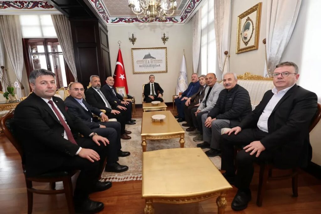 Afyonkarahisar Ticaret Borsası Yönetimi Vali Dr. Naci Aktaş’ı Ziyaret Etti