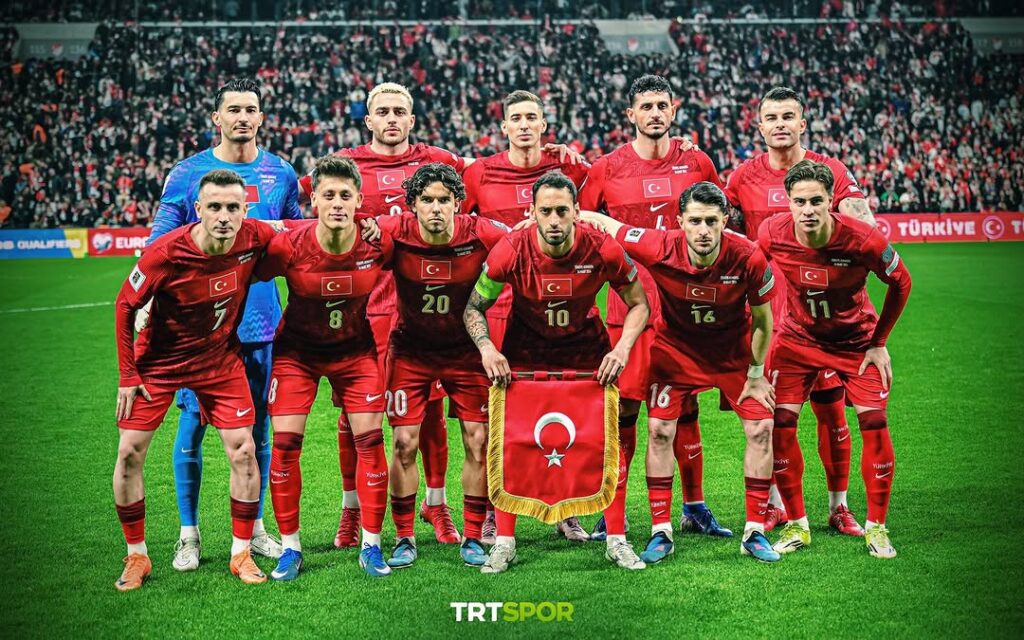 A Millî Futbol Takımı Romanya’yı 1-0 Mağlup Ederek Dünya Kupası İçin Final Kapısını Araladı