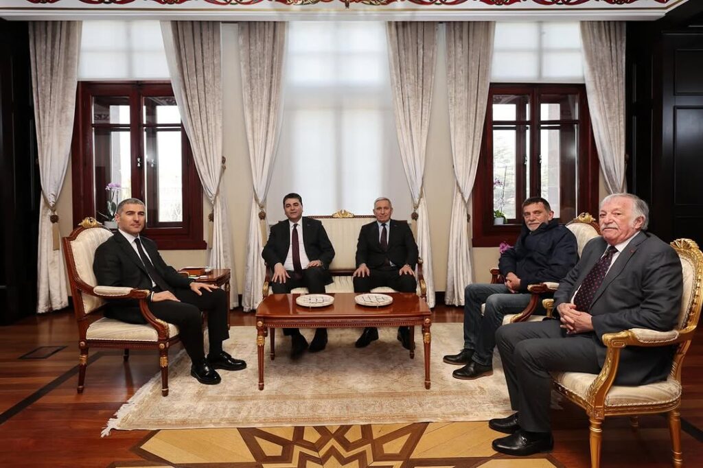 Demokrat Parti Heyeti Vali Aktaş’ı Ziyaret Etti