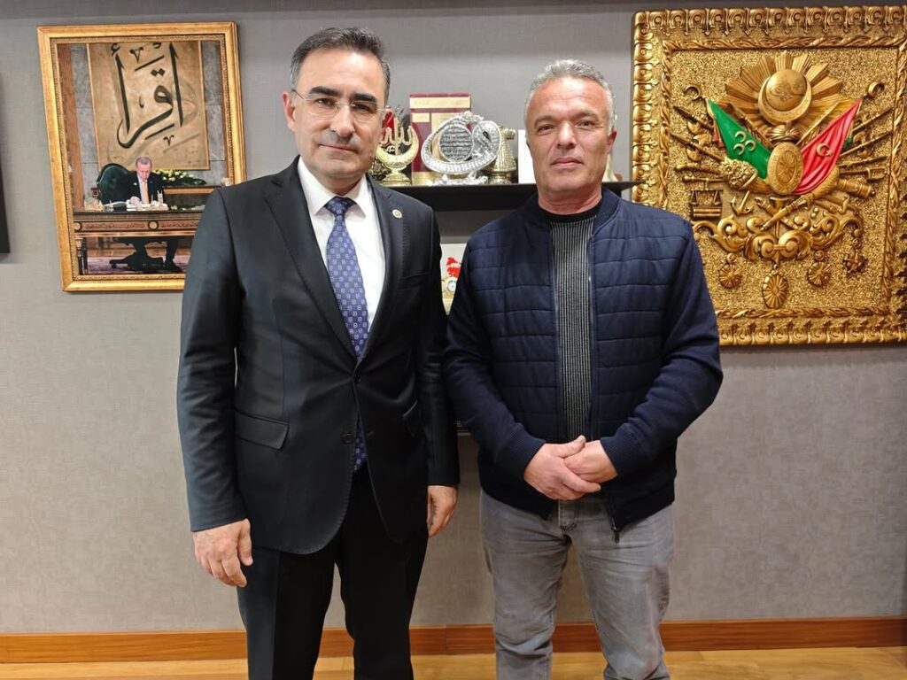 Ak Parti Milletvekili Hasan Arslan’dan Memleketinden Gelen Dostlara Teşekkür