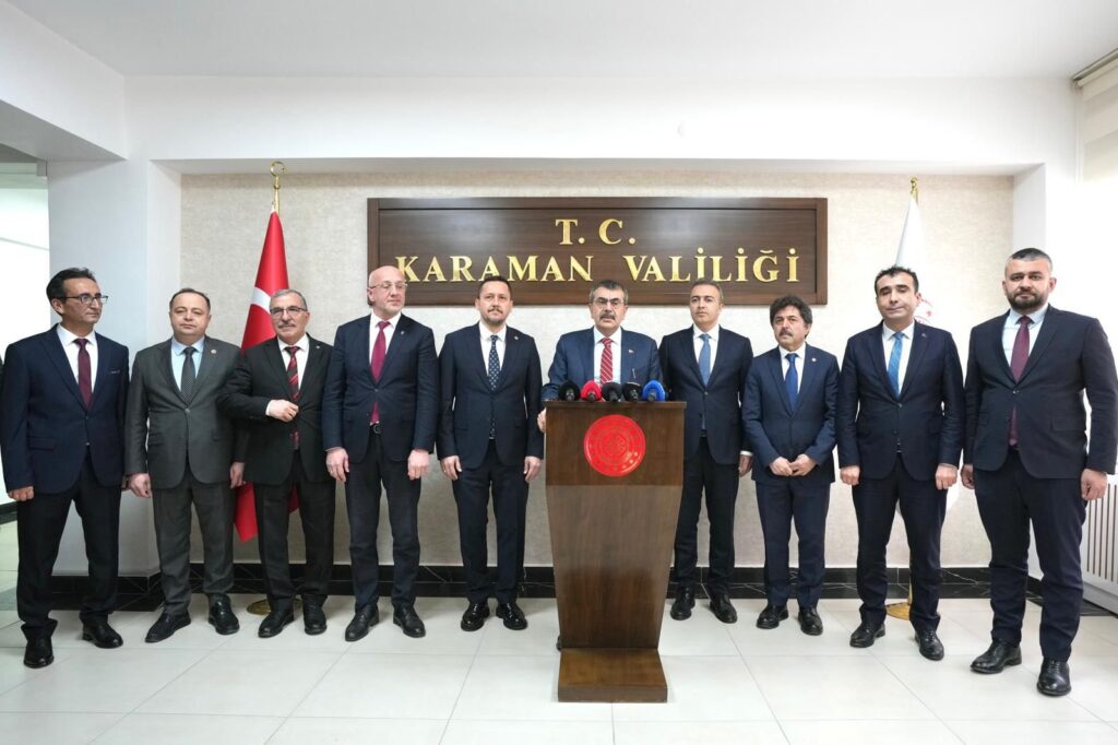 Bakan Tekin Karaman’da Toplantı Yaptı