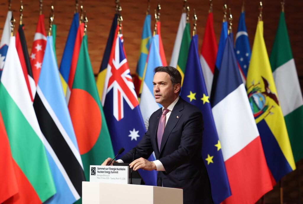 Bakan Paris’te Nükleer Zirveye Katıldı