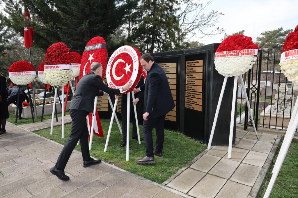 Şehitler Anma Günü Kutlandı