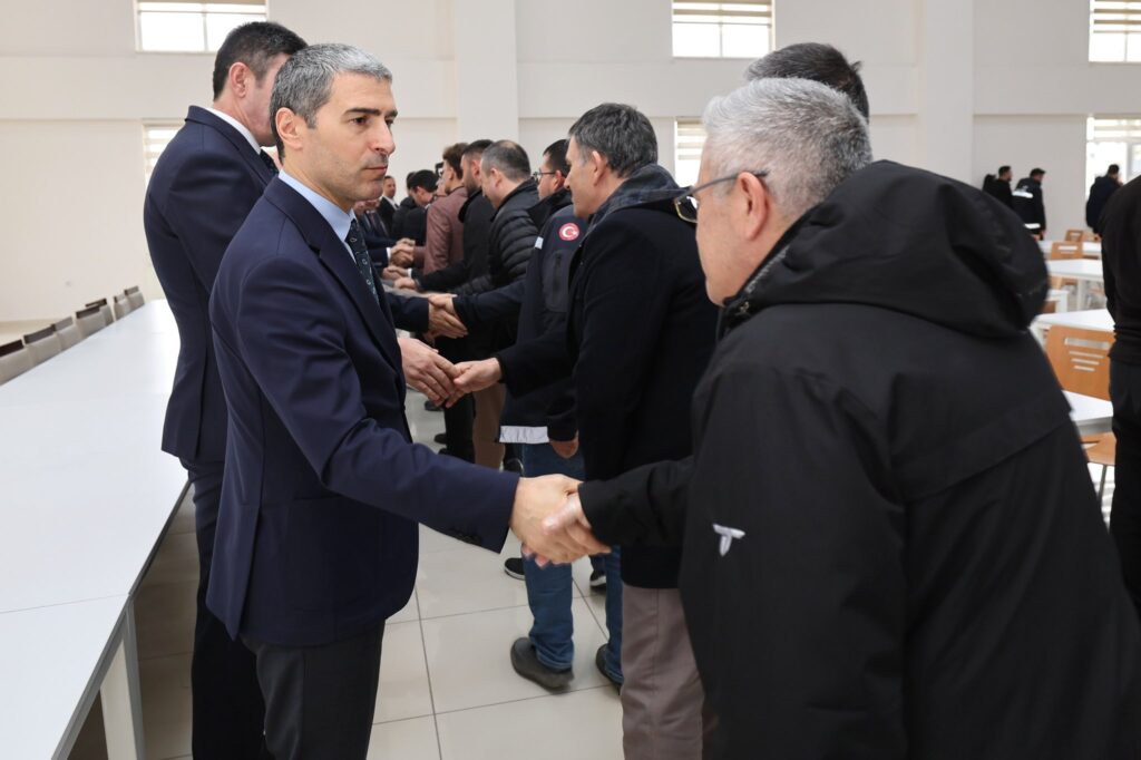 Vali Aktaş’tan Bayram Ziyareti