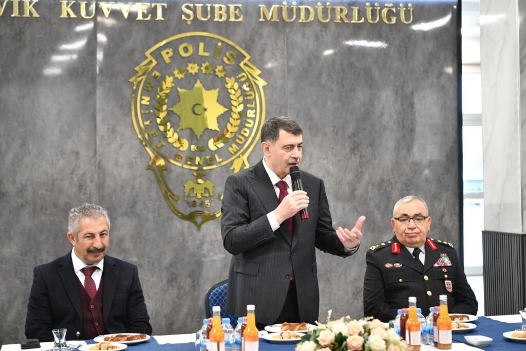 Vali Şahin’den Bayram Ziyareti