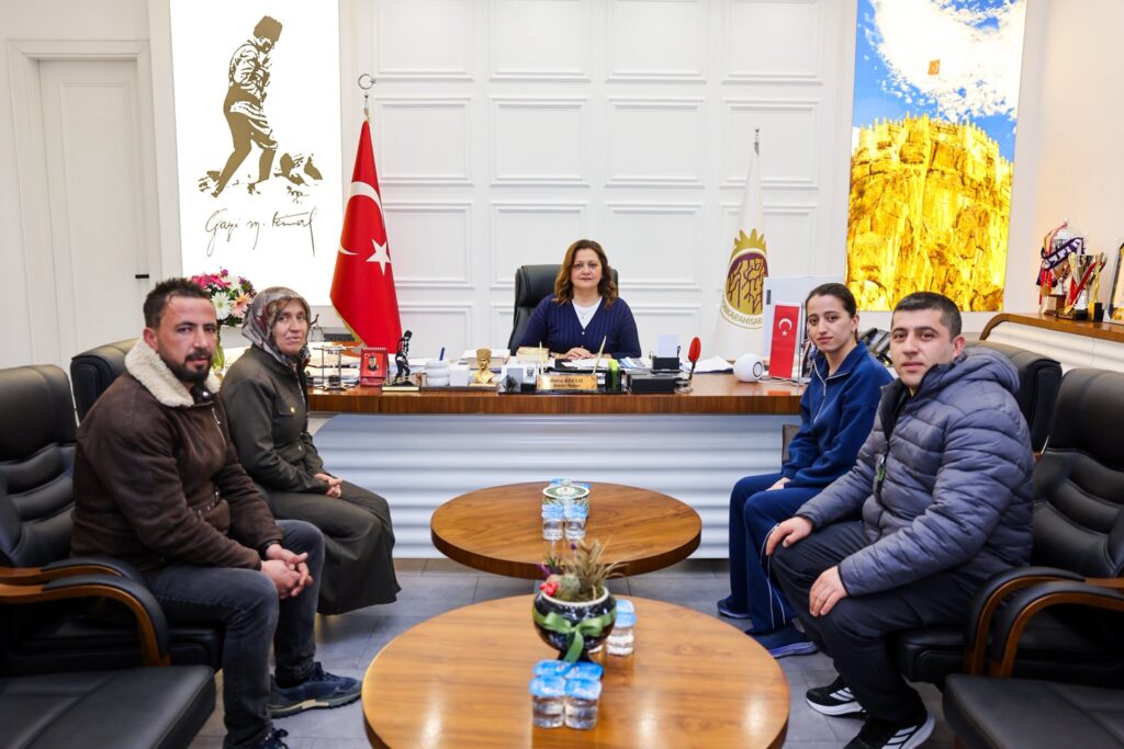 SMA Hastası Gökçe Vedia’ya Destek Ziyareti