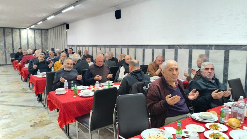 Futbolun Çınarları İftar Sofrasında Buluştu: Afyon Masterleri Bir Arada!