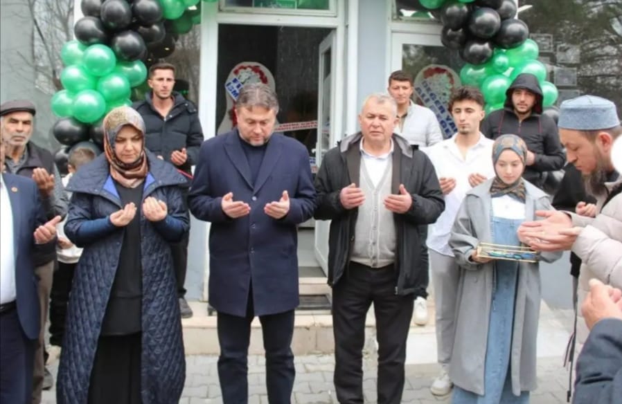 İHSANİYE’DE’DE FİZYOTERAPİ MERKEZİ HİZMETE AÇILDI
