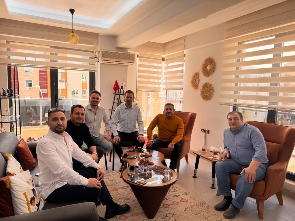 Saadet Partisi Afyonkarahisar İl Başkanı Beytullah Karataş Dostlar Buluşmasında Bir Araya Geldi