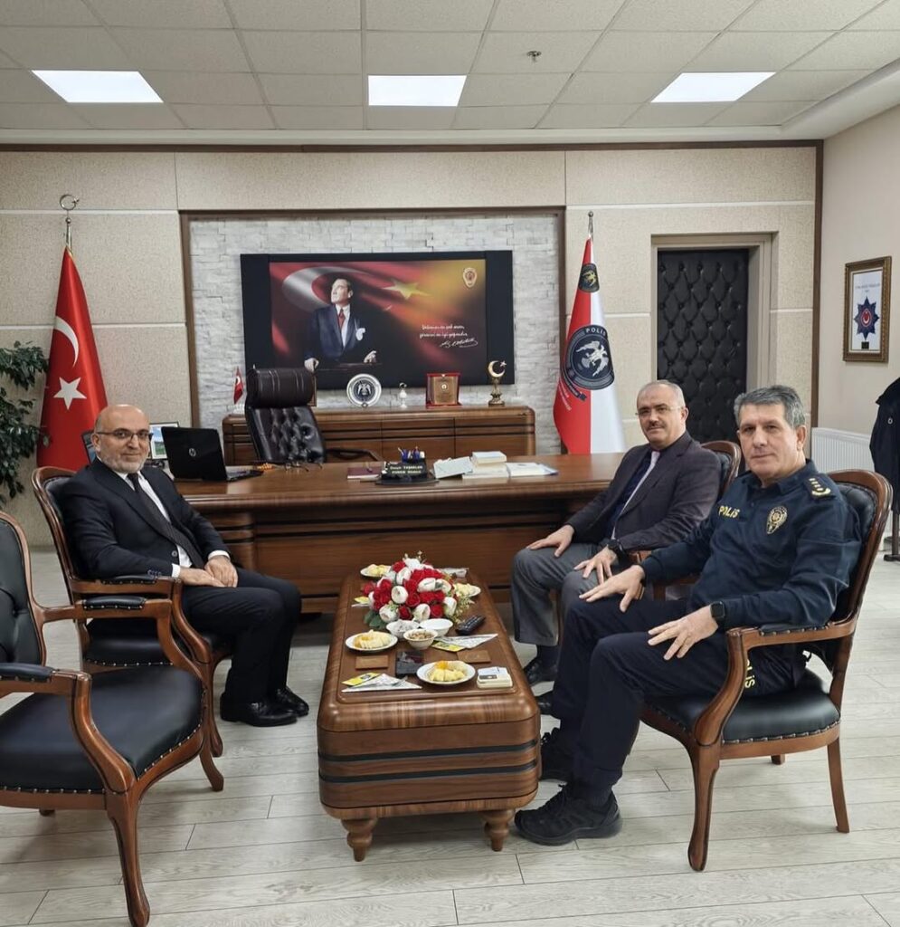 Afyonkarahisar İl Müdürü ve İl Müftüsü, Polis Meslek Eğitim Merkezi’ni Ziyaret Etti