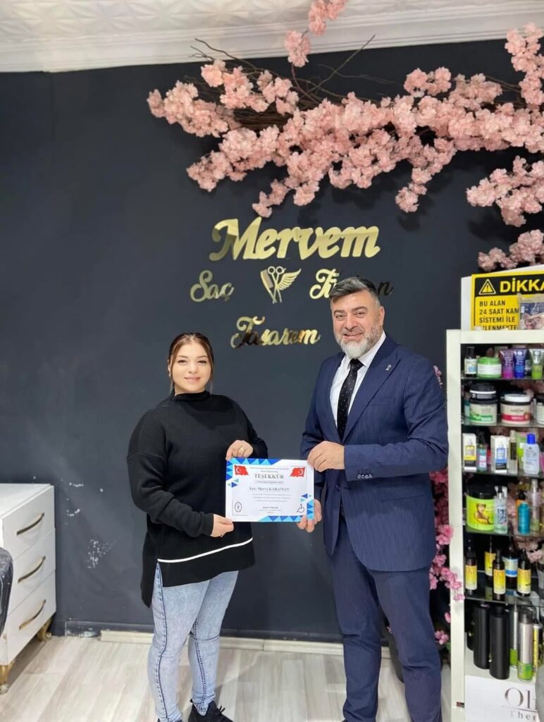 Berberler ve Kuaförler Odası Eğitim Danışmanı Merve Karaman’ın Doğum Günü Kutlaması