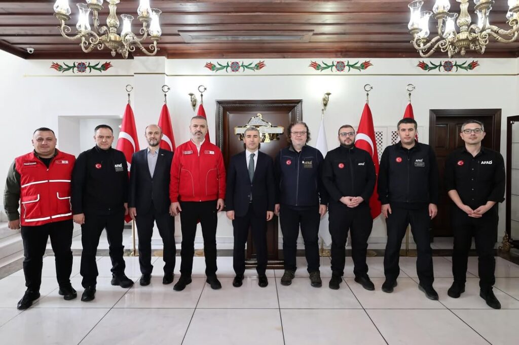 Vali Dr. Naci Aktaş, AFAD Başkan Yardımcısı ve Diğer Yetkilileri Kabul Etti