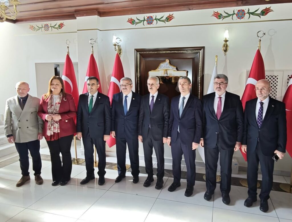 Ak Parti Afyonkarahisar İl Başkanı Av. Turgay Şahin’den Vali Ziyareti