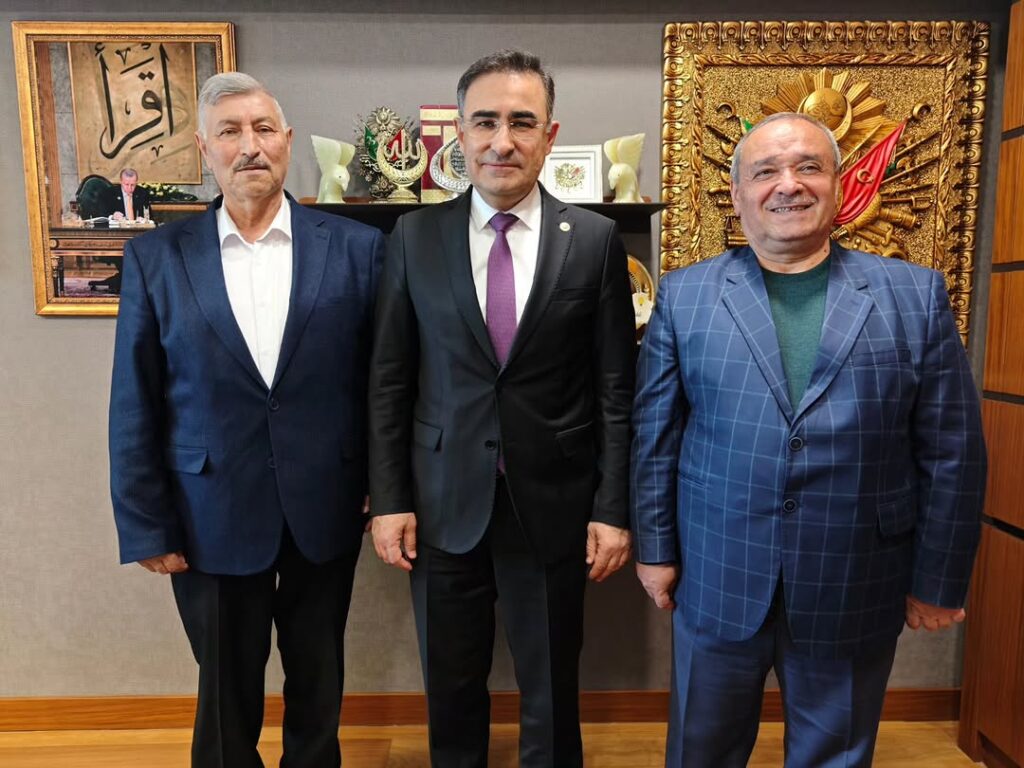 Afyonkarahisar AK Parti Milletvekili Dr. Hasan Arslan, Önceki Dönem İscehisar Belediye Başkanı Ahmet Şahin ve Belediye Başkan Yardımcısı Ahmet Yılmaz’ı Gazi Meclisinde Ağırladı