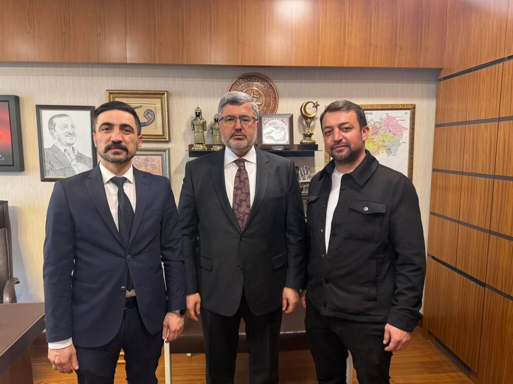 Ak Parti Milletvekili Ali Özkaya, İhsaniye Gazlıgöl Belediye Başkanı Mustafa Güngör ve Belde Başkanı Mustafa Karakaya’yı Ziyaret Etti