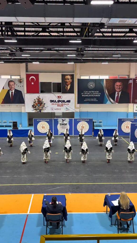 Afyonkarahisar’da Kulüpler Arası Halk Oyunları Müsabakaları Sonuçlandı