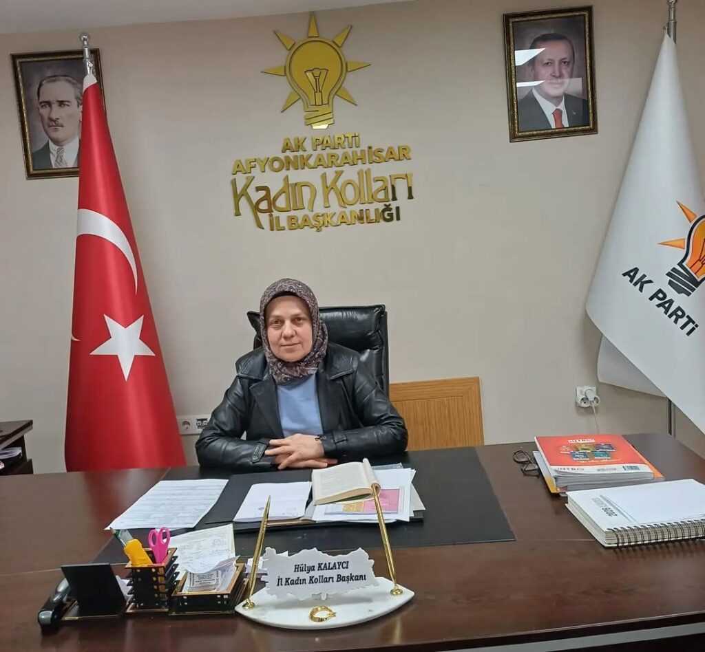 AK Parti Afyonkarahisar İl Kadın Kolları Nöbetçi Yönetim Kurulu Başkanı Gülşen Pirinç Talep ve Önerileri Dinlemek İçin Parti Binamızda