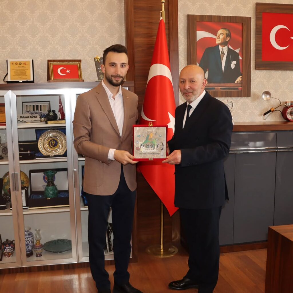 Ak Parti Afyonkarahisar İl Gençlik Kolları’ndan İl Genel Meclisi Başkanı Mehmet Siper’e Ziyaret
