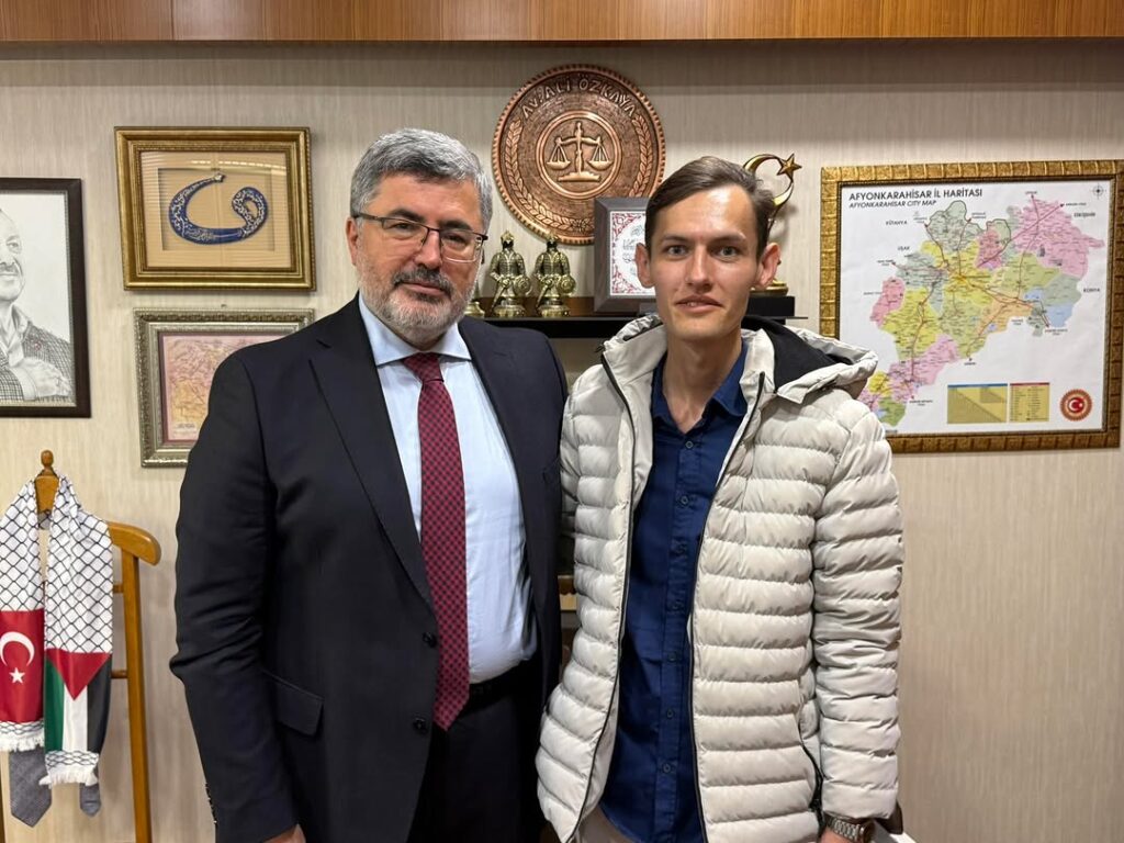 Ak Parti Afyonkarahisar Milletvekili Ali Özkaya, Ali Tokman’ı Gazi Meclis’te Misafir Etti