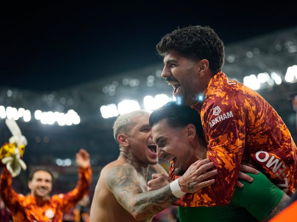 Galatasaray Spor Kulübü, Taraftarlarına ‘Bizi İzlemeye Devam Edin’ Çağrısında Bulundu