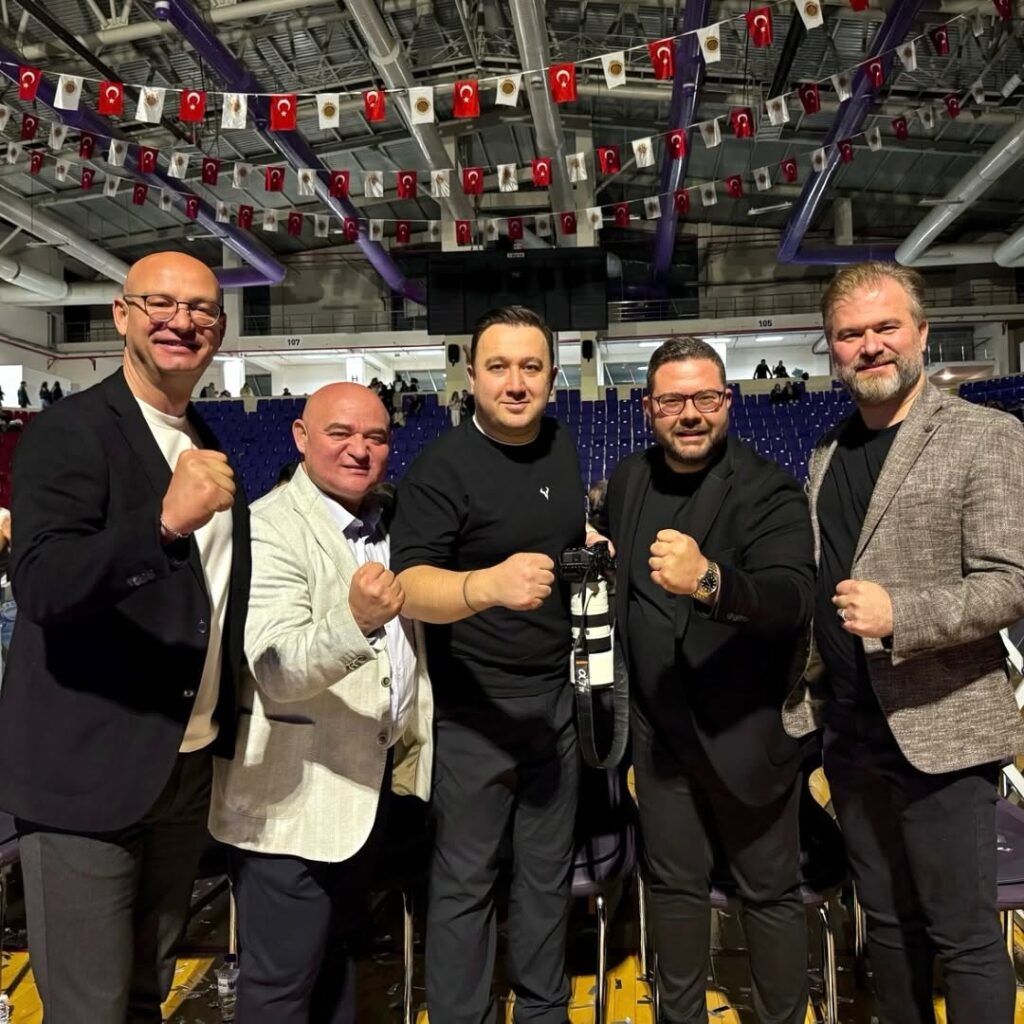 Afyon Belediye Yüntaş Spor Kulübü’nden Medya İletişim Sorumlusu Ahmet Topuztaş’a Teşekkür