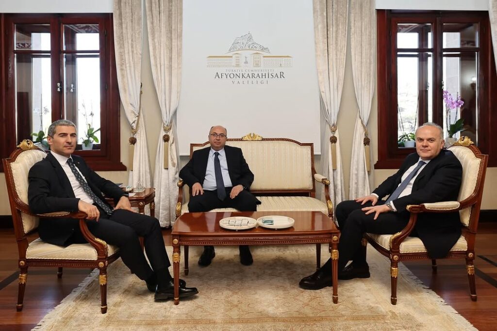 İçişleri Bakanlığı Mülkiye Müfettişleri Afyonkarahisar Valisi Dr. Naci Aktaş’ı Ziyaret Etti