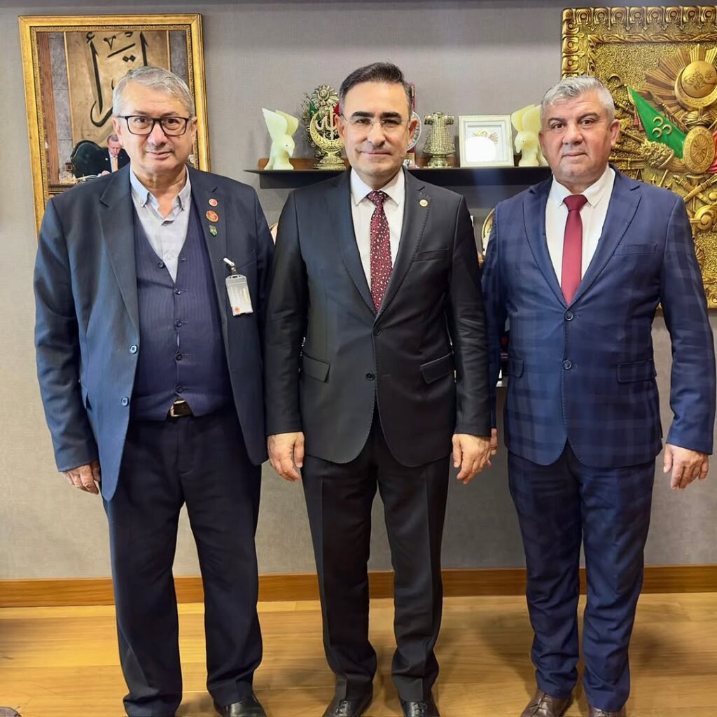 Gazi Meclisinde Şehit Yasin Çubuk’un Babası ve Çayırbağ Belediye Başkanı Ağırlandı