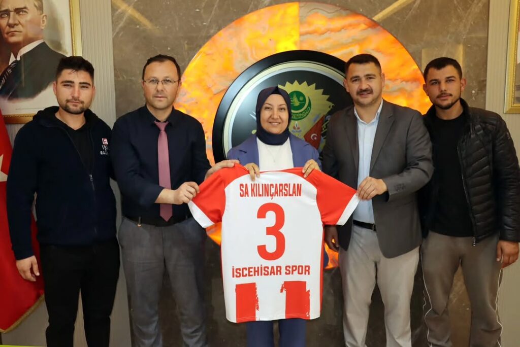 İscehisar Spor Kulübü Başkanı Seyhan Kılınçarslan’ı Ziyaret Etti