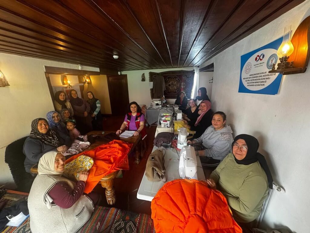 Sandıklı Kadın Kültür Evinde ‘Çocuklarda Mahremiyet Bilinci’ Eğitimi Verildi