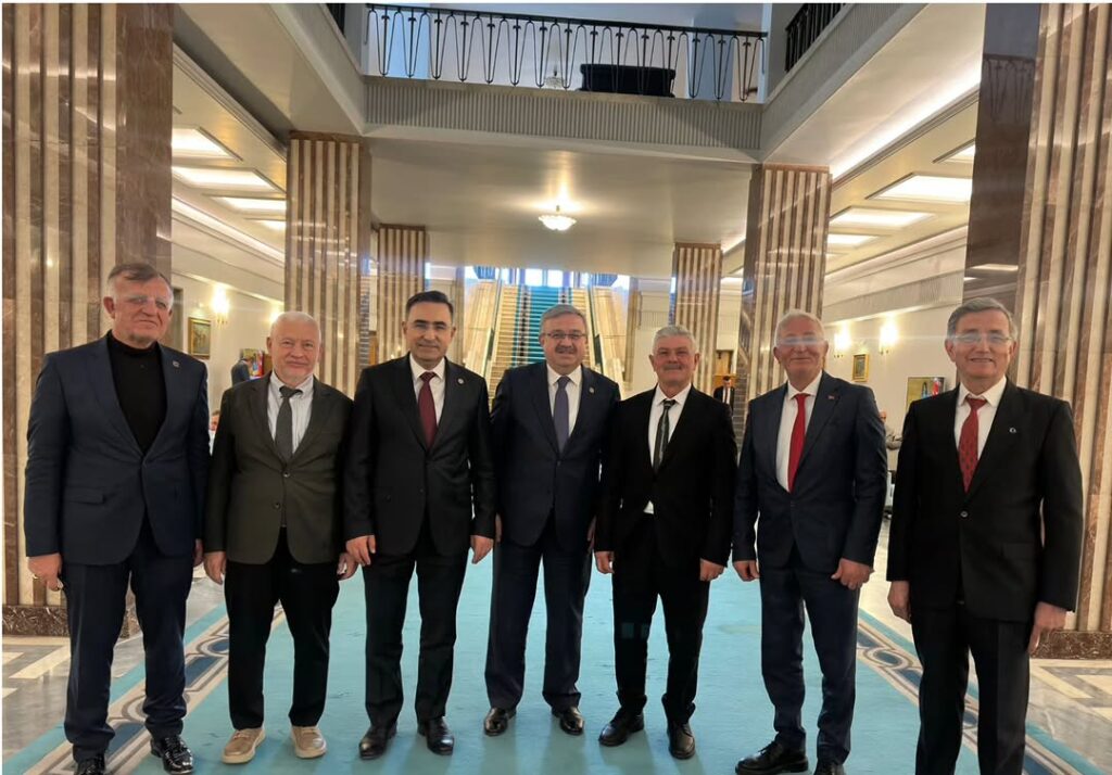 AK Parti Genel Merkezi’nde Semayi Bostan’a Evciler İlçe Başkanlığı Görevi Verildi