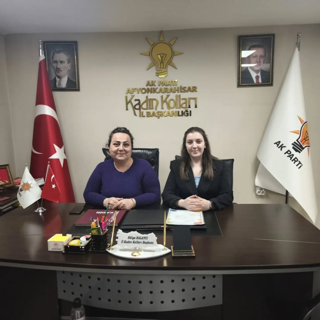 AK Parti Afyonkarahisar İl Kadın Kolları’ndan Nöbetçi Yönetim Kurulu Üyeleri Açıklaması
