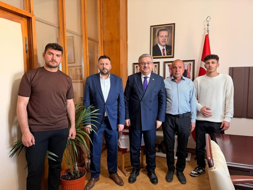 Ak Parti Milletvekili İbrahim Yurdunuseven’den Göz Kamaştıran Ziyaret: TBMM’de Akharım Belediye Başkanı Süleyman Kaynak ve Hemşerileri