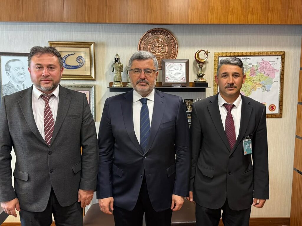 Ak Parti Afyonkarahisar Milletvekili Ali Özkaya’dan Önemli Ziyaret: İhsaniye Döğer Belediye Başkanı ve Meclis Üyesi Gazi Mecliste Misafir Edildi