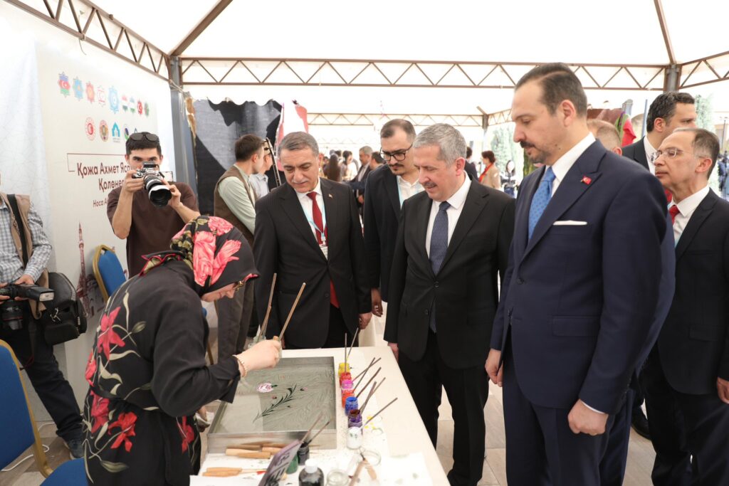 Ahilik Sempozyumu Türkistan’da Yapıldı