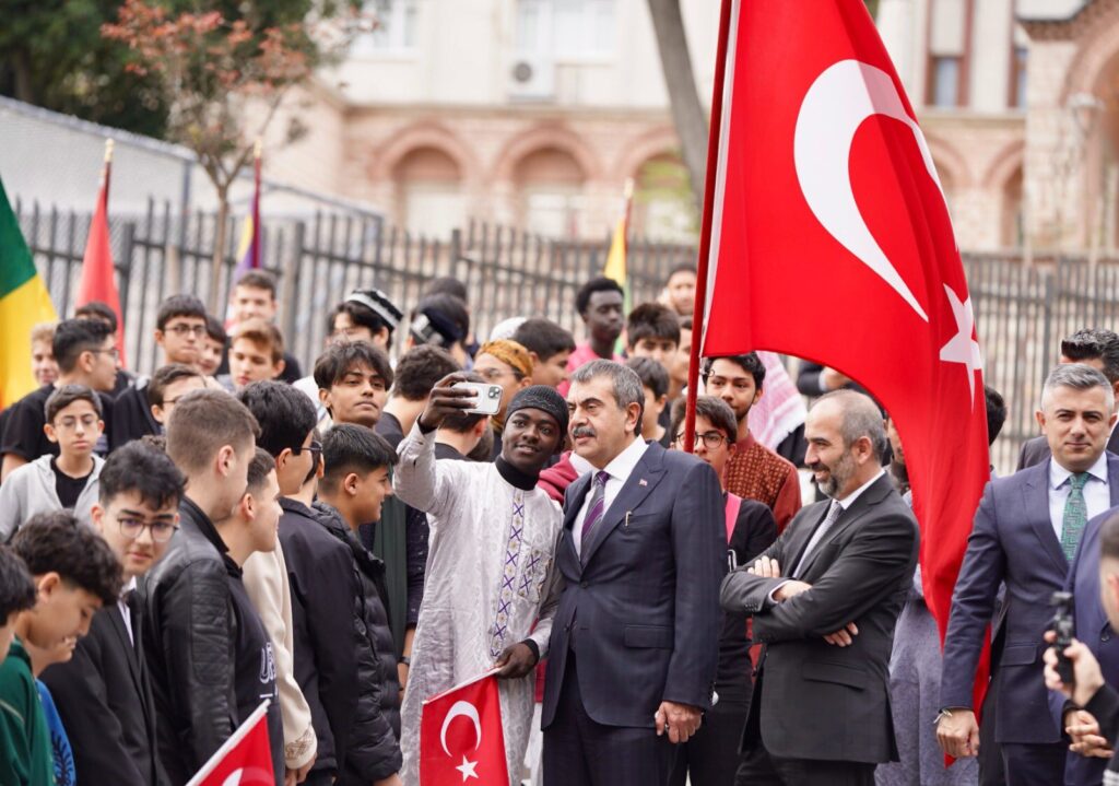 Uluslararası İmam Hatip Okulları Türkiye’yi Tanıtıyor