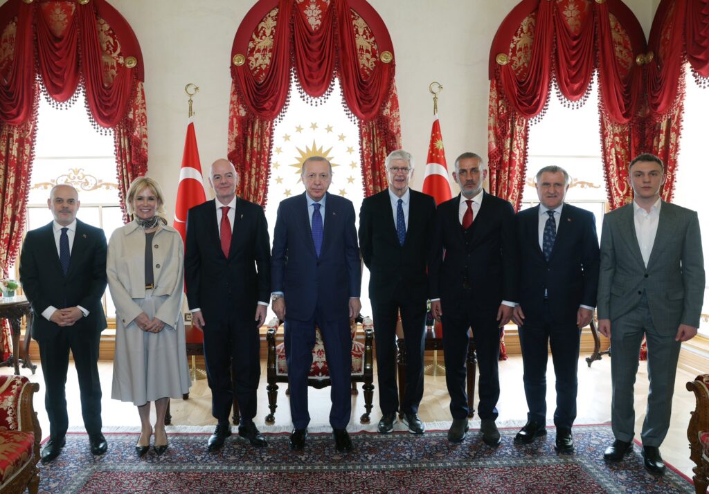 Cumhurbaşkanı Erdoğan, FIFA Başkanı Infantino’yu kabul etti