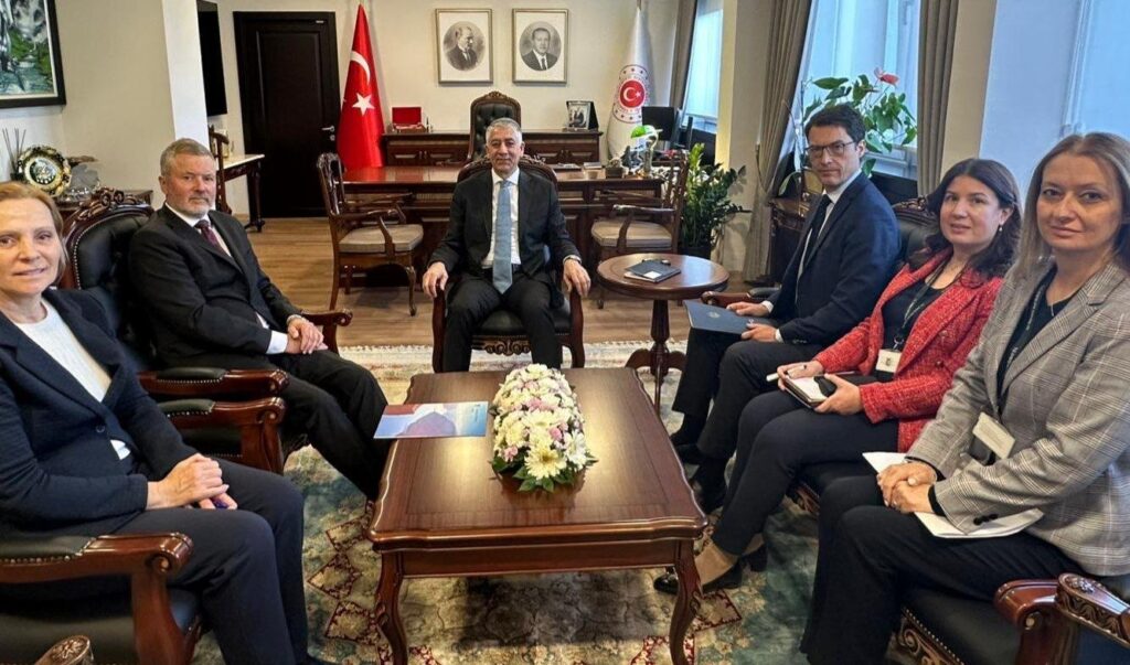 Norveç Büyükelçisi, Türkiye’de Görüşmelerde Bulundu