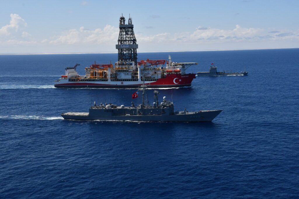 TCG Gaziantep, Çağrı Bey’e eskort görevinde