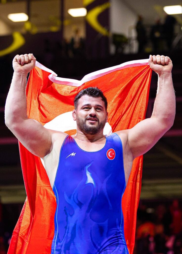 Rıza Kayaalp, Avrupa Şampiyonu Olmayı Başardı