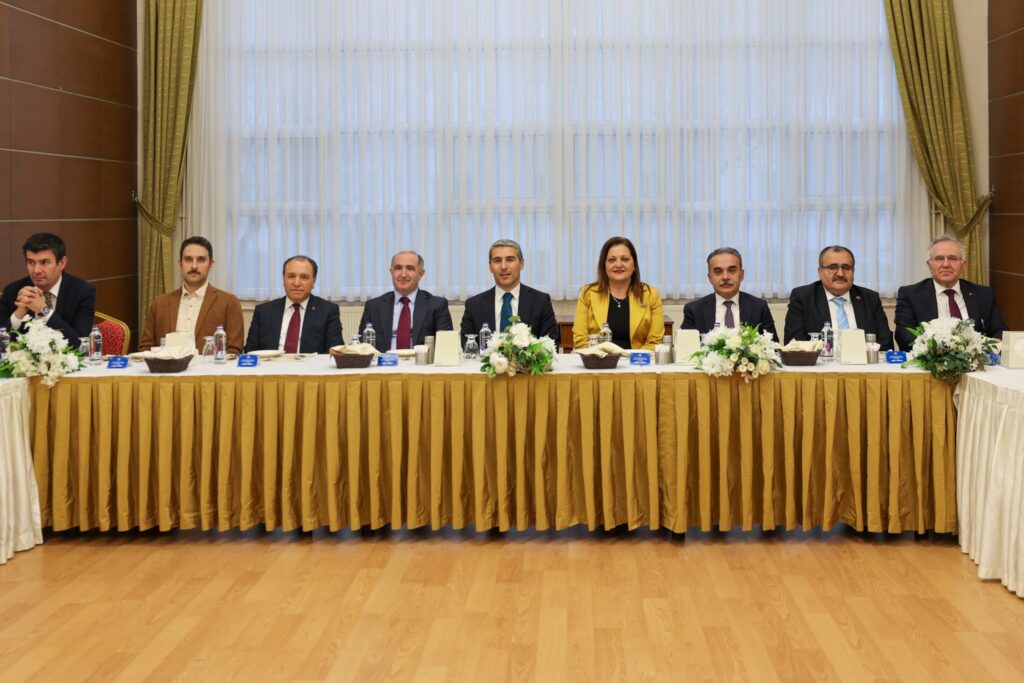 Üniversitelerarası Kurul Yönetim Kurulu toplantısı yapıldı