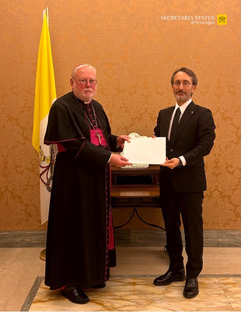 Mons. Gallagher, Türkiye Büyükelçisi Altun’u kabul etti