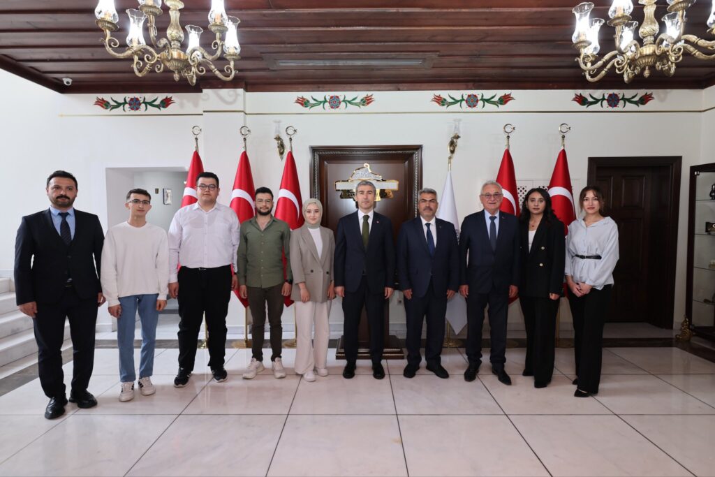 Afyonkarahisar’da Basın Kartları Dağıtıldı