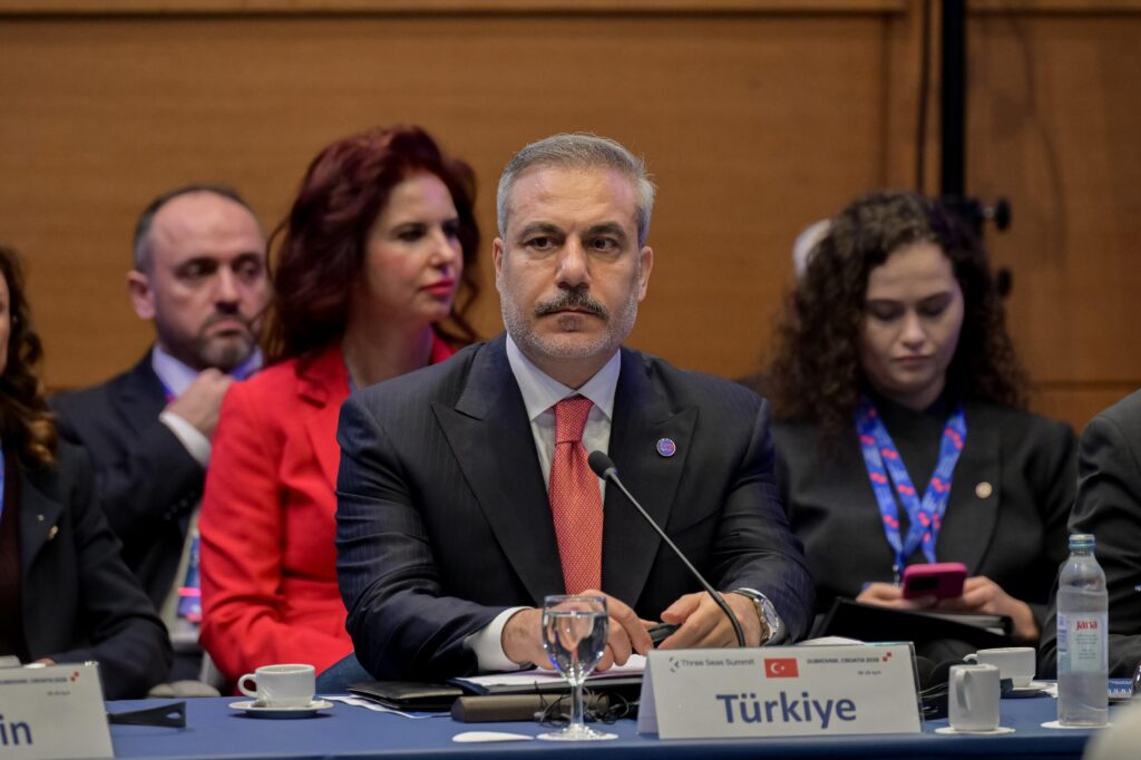 Hakan Fidan, Üç Deniz İnisiyatifi Zirvesi’ne Katıldı