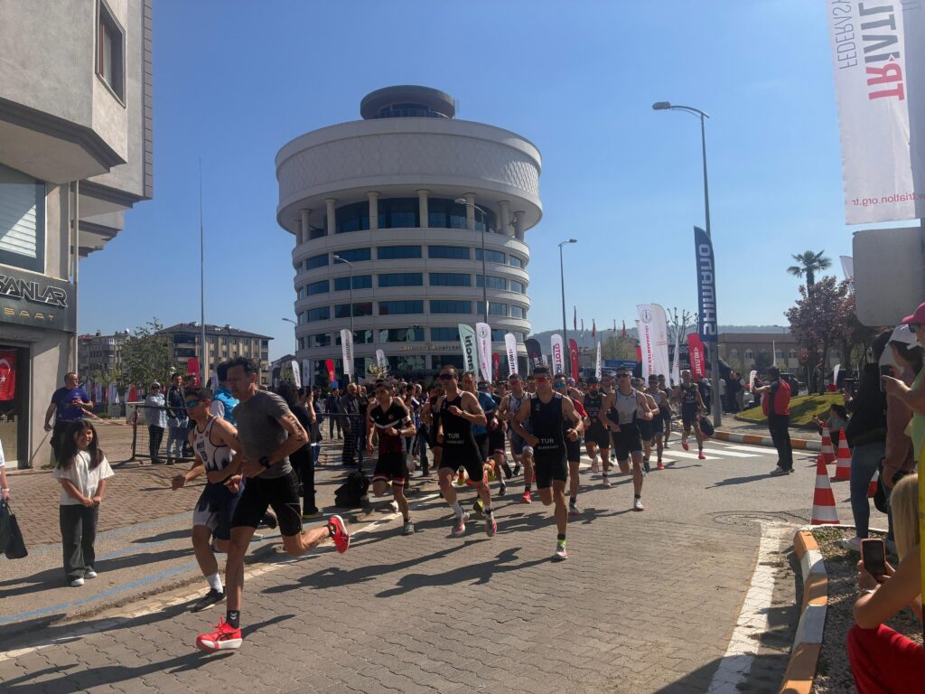 TSK Spor Gücü Triathlon Takımı Türkiye Şampiyonu oldu