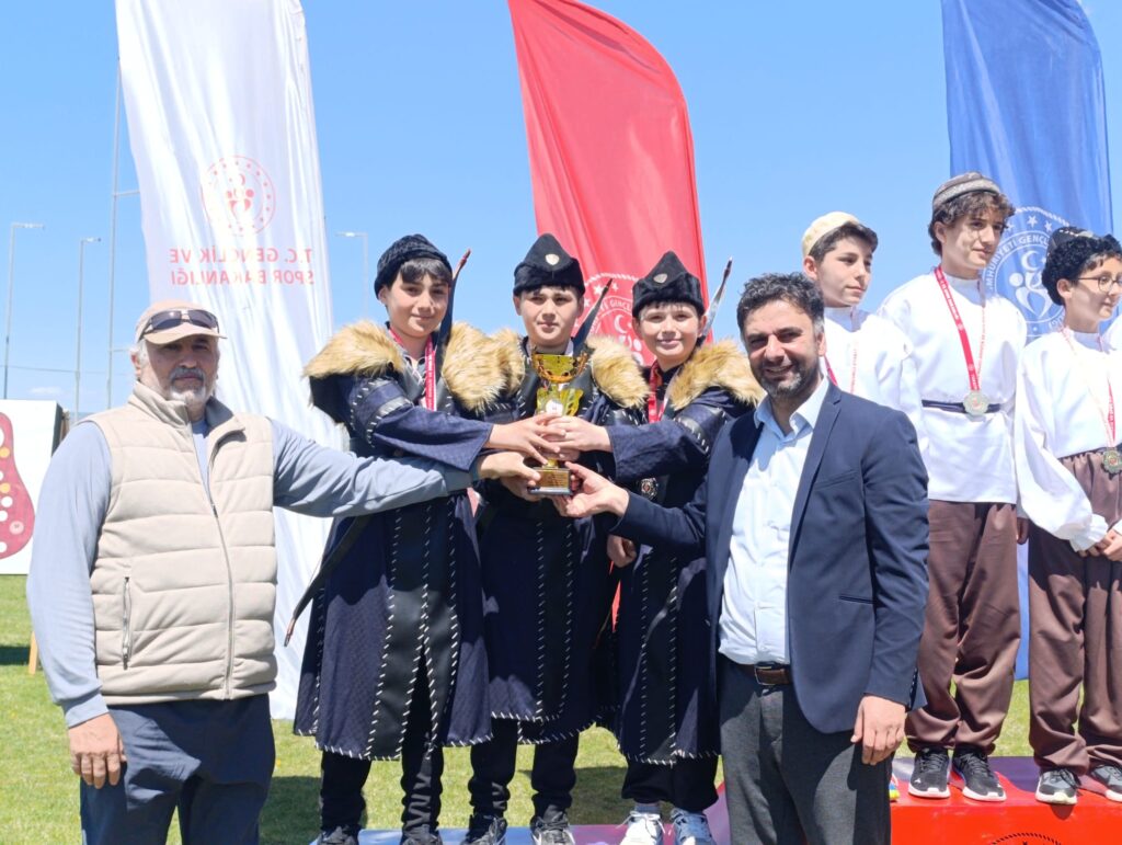Genç Okçular Büyük Başarıya İmza Attı