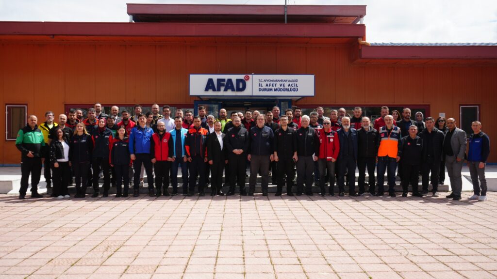 AFAD Başkan Yardımcısı Hamza Taşdelen, Afyonkarahisar’da STK’larla Buluştu