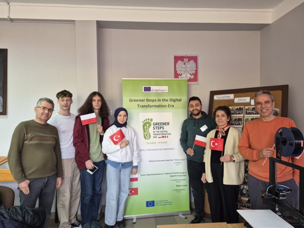 Afyon Lisesi Erasmus Projesi ile Polonya’da Dijital Eğitim ve STEAM Çalışmalarına İmza Attı