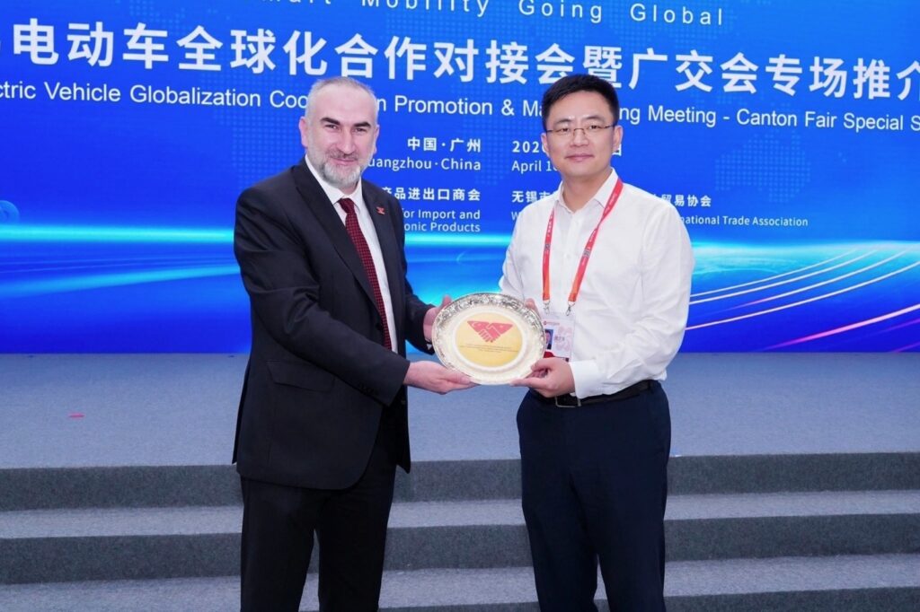 Afyonlu İşadamı İhsan Beşer, Dünyanın En Büyük Ticaret Fuarında Konuşma Yaptı